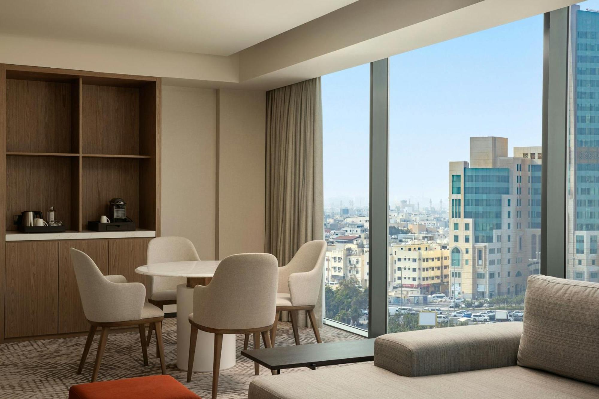 Sheraton Bahrain Hotel Manáma Kültér fotó